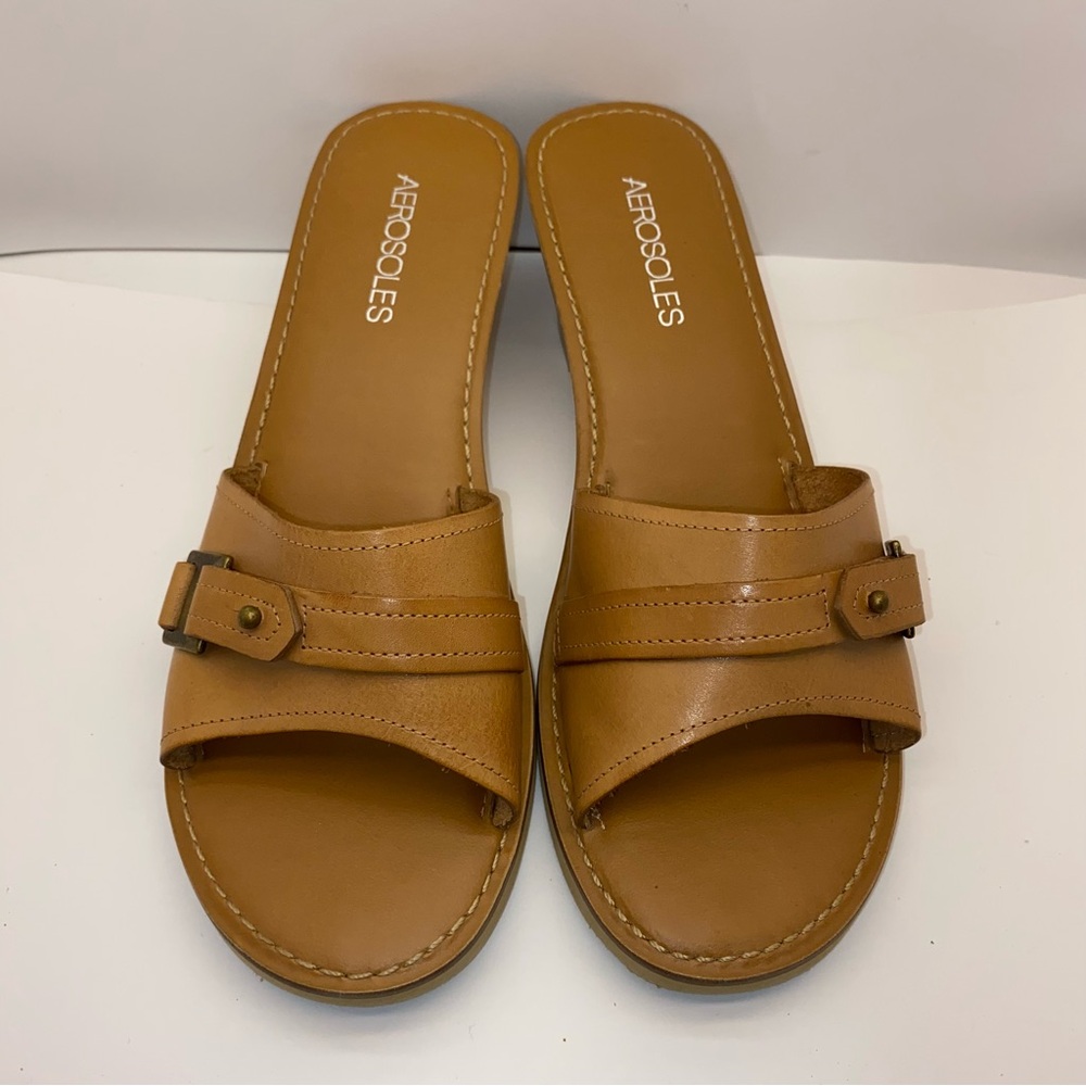 Nude Aerosoles Click Wood Bottom Size 8 With Box